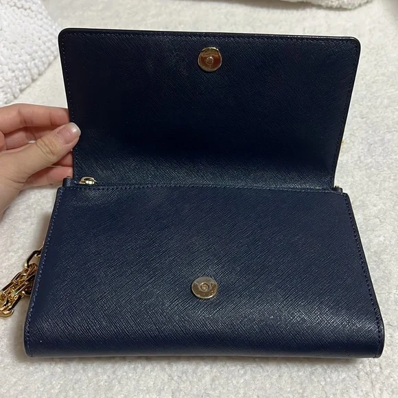 Tory Burch Wallet on Chain - Picture 6 of 8